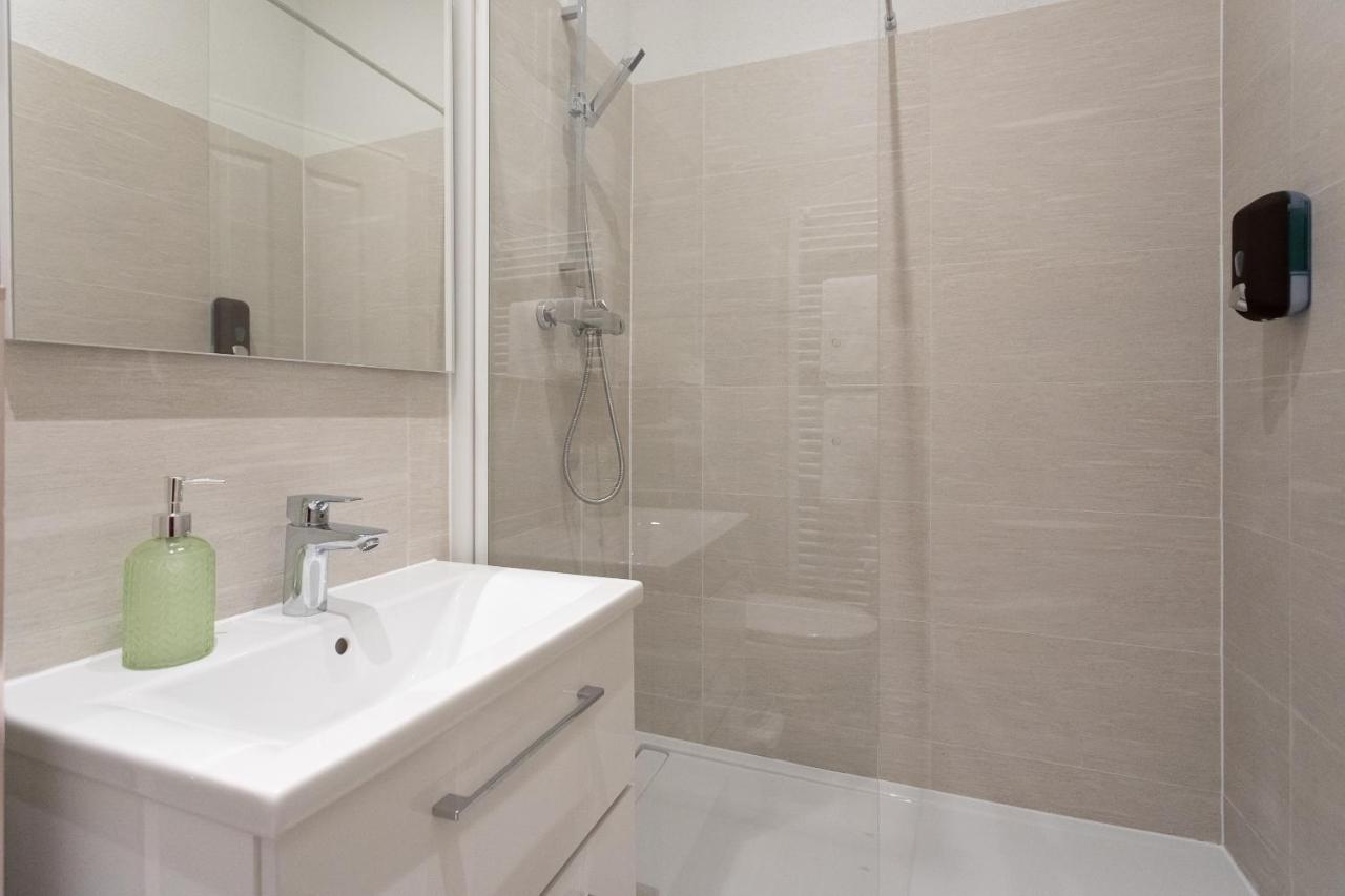 Schonbrunn Garden View Apartments Виена Екстериор снимка
