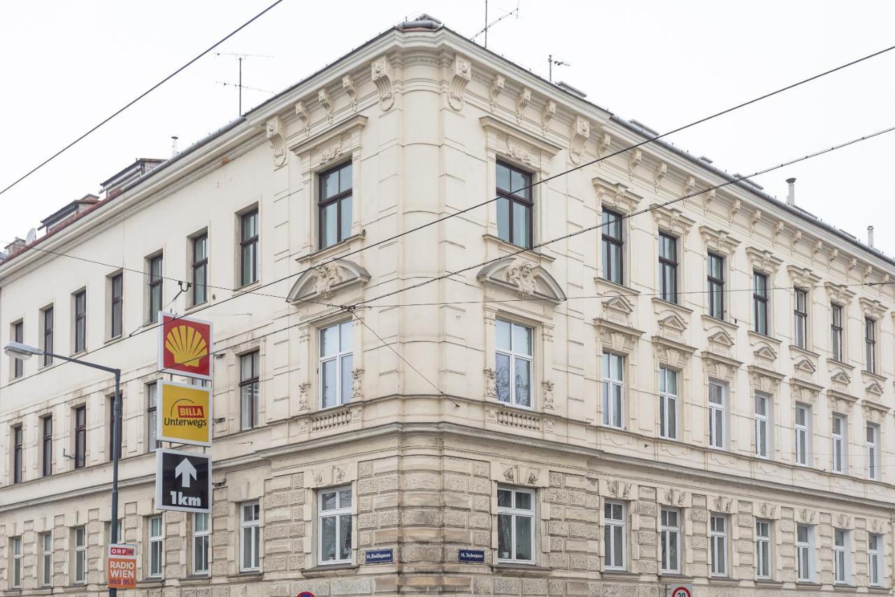 Schonbrunn Garden View Apartments Виена Екстериор снимка